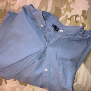 GAP button down top